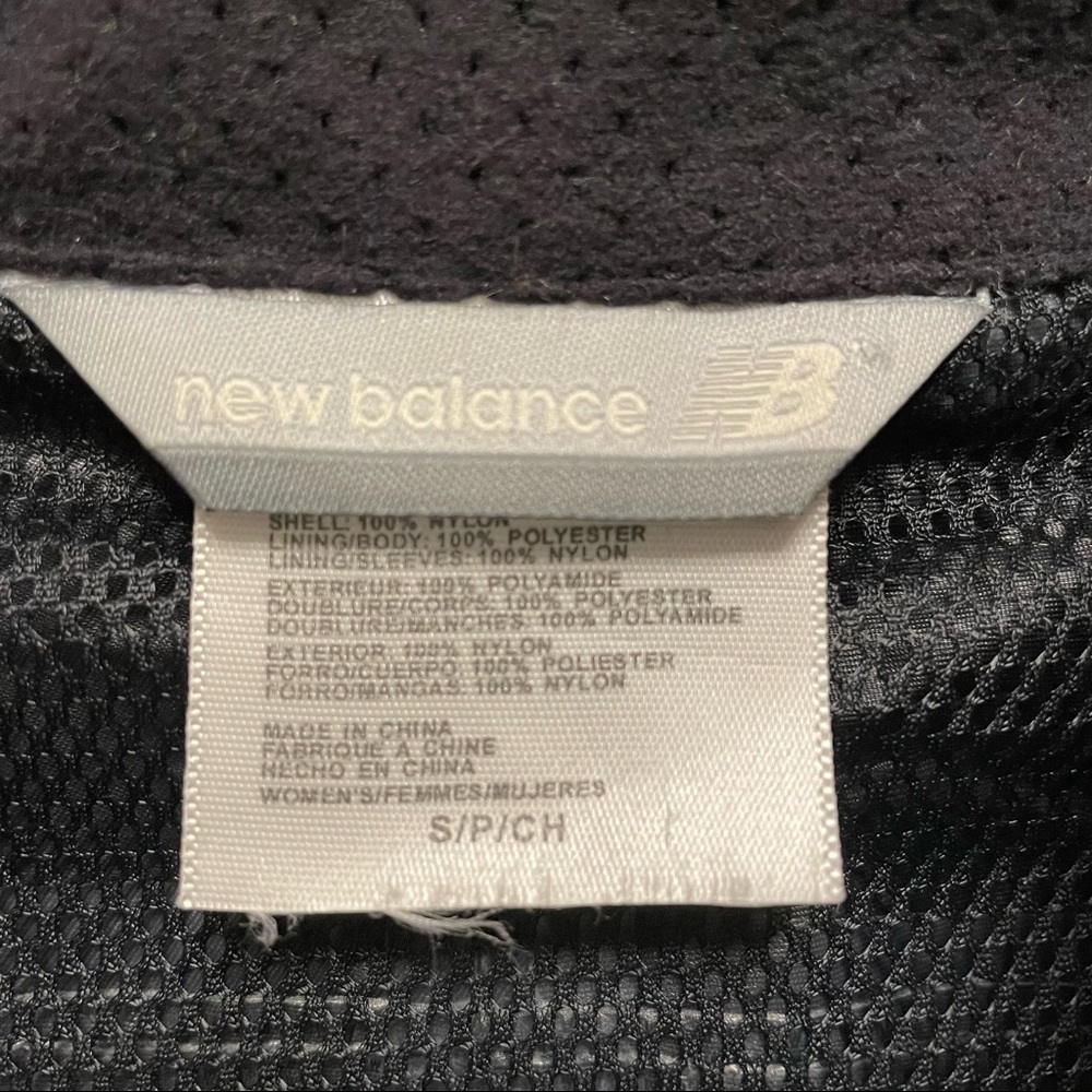 NEW BALANCE Black Windbreaker - Picture 8 of 8